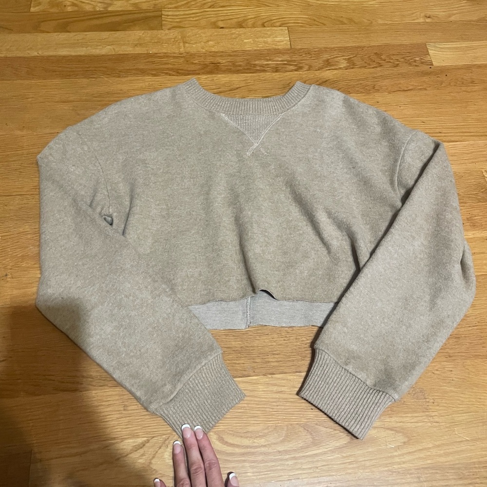 Zara Cropped Sweatshirt
